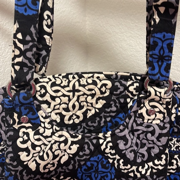 Vera Bradley shoulder bag-retired pattern - Picture 2 of 4
